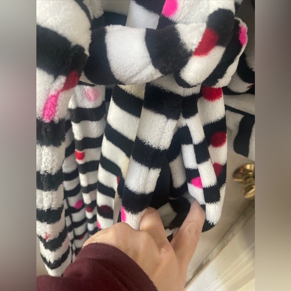 Kate Spade NY Long Sleeve Chenille PlushRobe Confetti Stripe Black White Pink - Picture 6 of 8